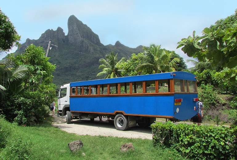 Bora Bora Island Tour by “Le Truck”